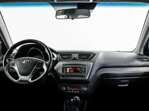 Kia  7