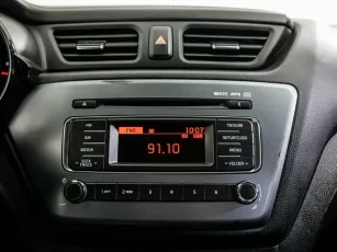 Kia  8