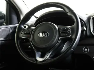 Kia  13