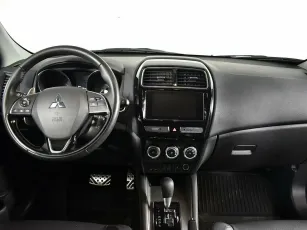 Mitsubishi  8