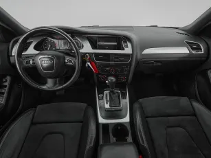 Audi  8