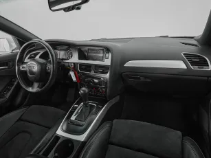 Audi  9
