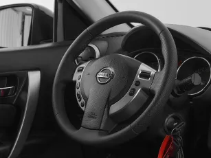 Nissan  10