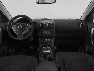 Nissan  8