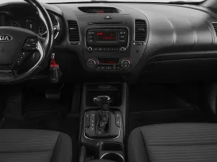 Kia  15
