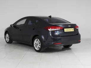 Kia  4