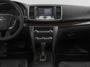 Nissan  16