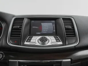 Nissan  17