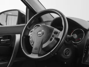 Nissan  10