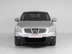 Nissan  2