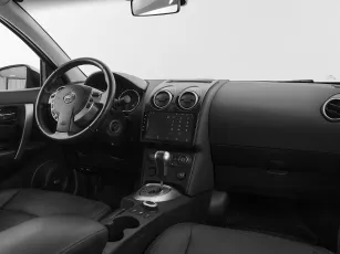 Nissan  9