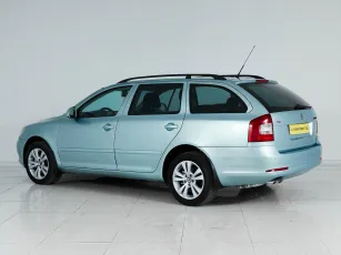 Skoda  4