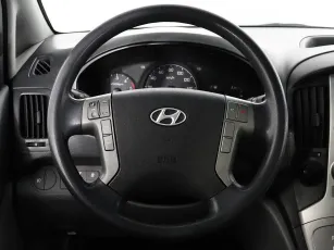 Hyundai  10