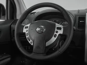 Nissan  10