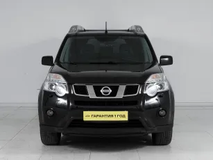 Nissan  2