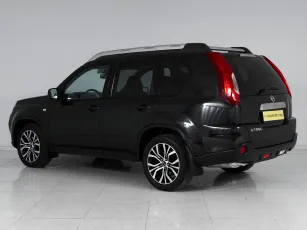 Nissan  4
