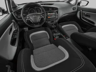 Kia  7