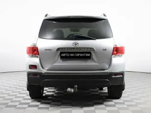 Toyota  4