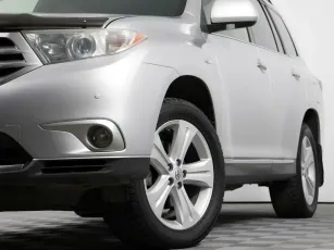 Toyota  5