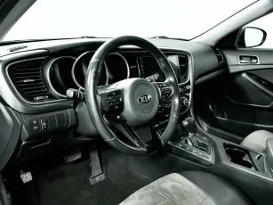Kia  11