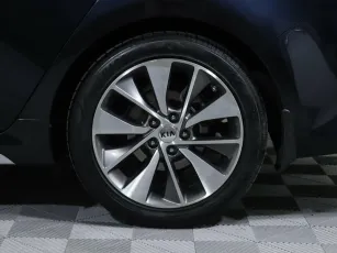 Kia  5