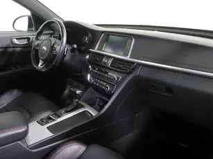 Kia  6