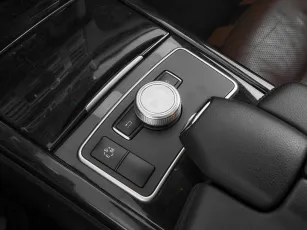Mercedes-Benz  22