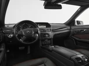 Mercedes-Benz  7