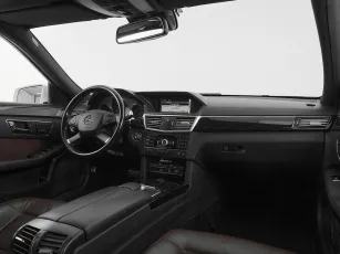 Mercedes-Benz  9