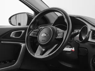 Kia  10