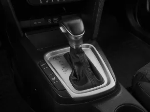 Kia  19