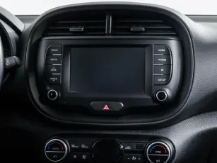 Kia  10