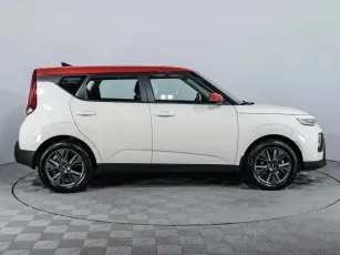 Kia  4