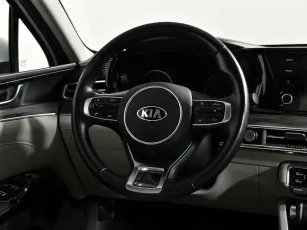 Kia  11