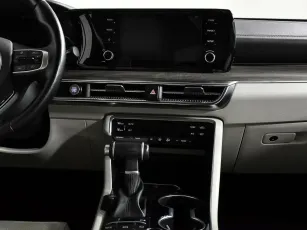 Kia  12
