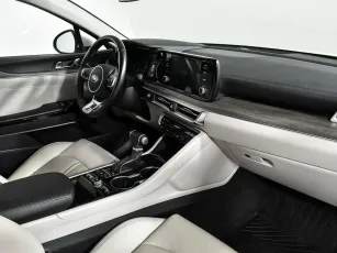 Kia  8
