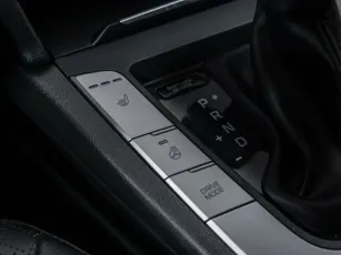 Hyundai  11