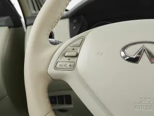 Infiniti  11