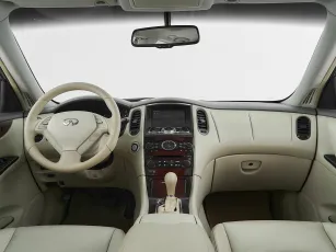 Infiniti  8