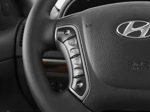 Hyundai  11