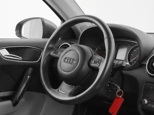 Audi  10