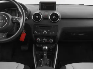 Audi  12