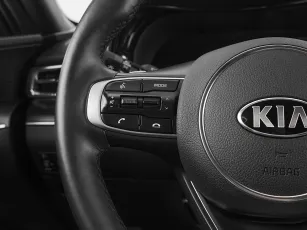 Kia  11
