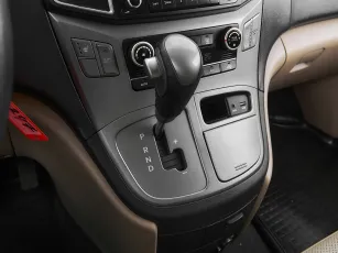 Hyundai  16