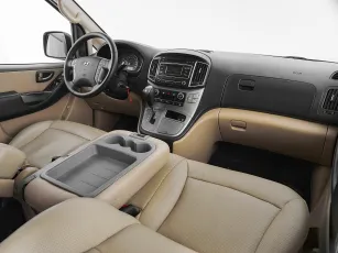 Hyundai  9