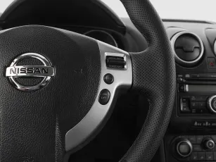 Nissan  12