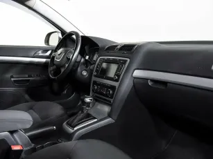 Skoda  9
