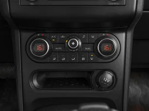 Nissan  15