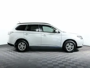 Mitsubishi  4