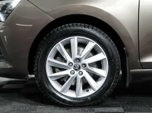 Skoda  9